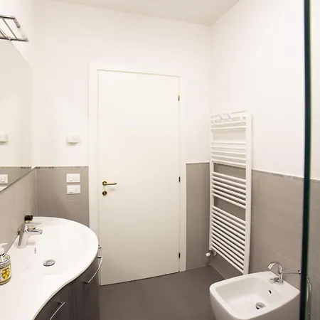 Ca Lion By Venicevillas, Vicino Biennale Apartment *
