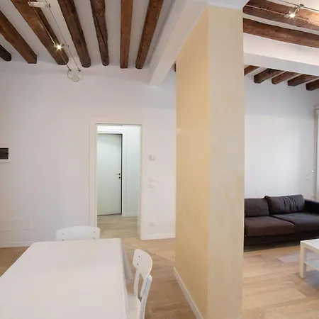 Ca Lion By Venicevillas, Vicino Biennale Apartment