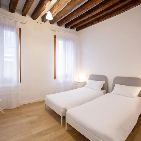 Apartment Ca Lion By Venicevillas, Vicino Biennale *