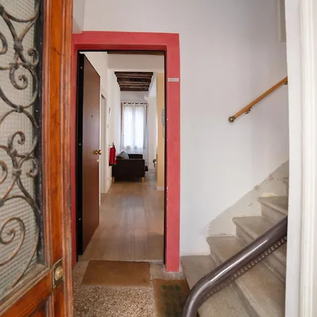 Ca Lion By Venicevillas, Vicino Biennale Apartment Venice